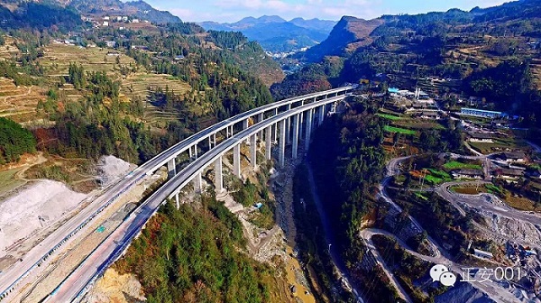 公司中標(biāo)多條高速公路安全性評(píng)價(jià)項(xiàng)目